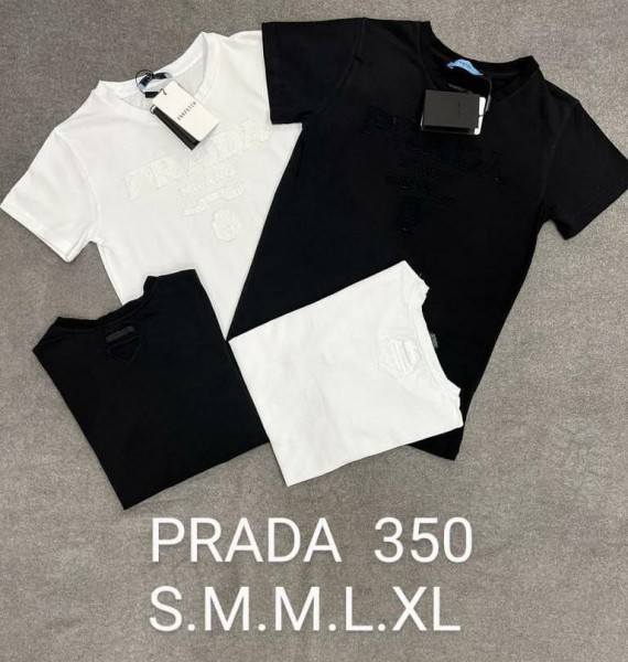 Женская Футболка Prada