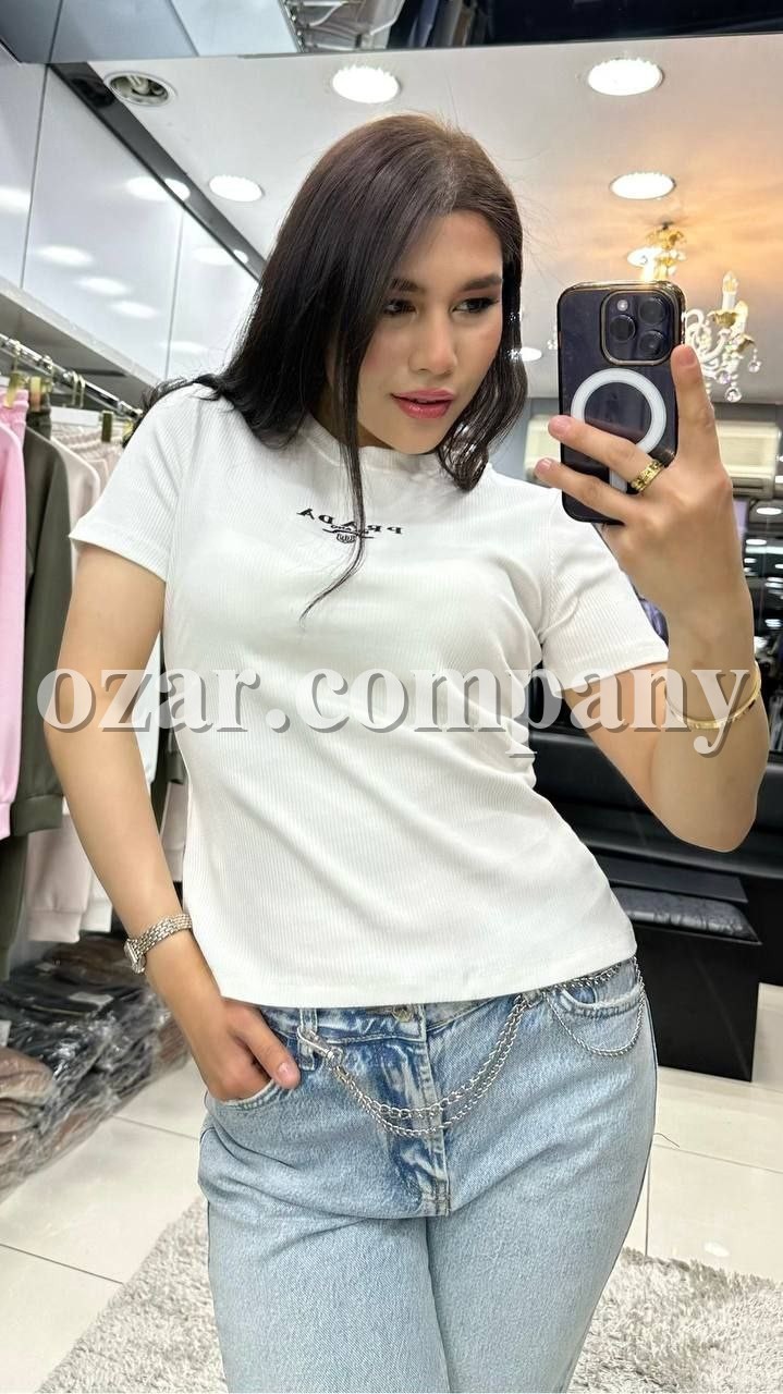 Женская Футболка Prada