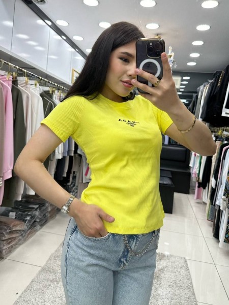 Женская Футболка Prada