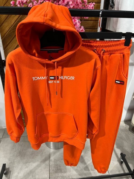 Женский Костюм Tommy Hilfiger