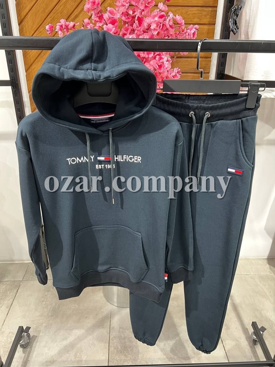 Женский Костюм Tommy Hilfiger