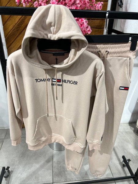 Женский Костюм Tommy Hilfiger