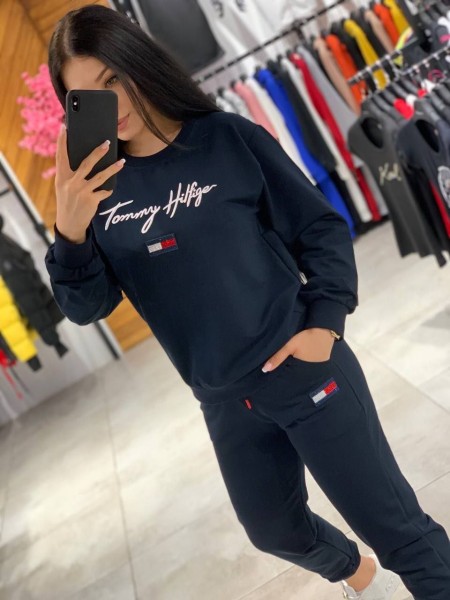 Женский Костюм Tommy Hilfiger
