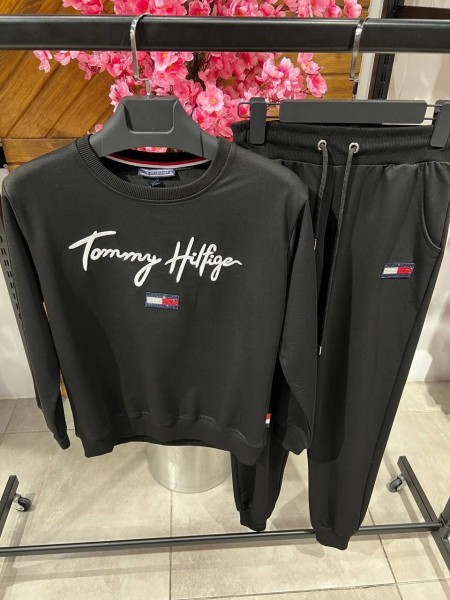 Женский Костюм Tommy Hilfiger