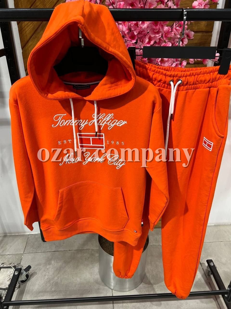 Женский Костюм Tommy Hilfiger