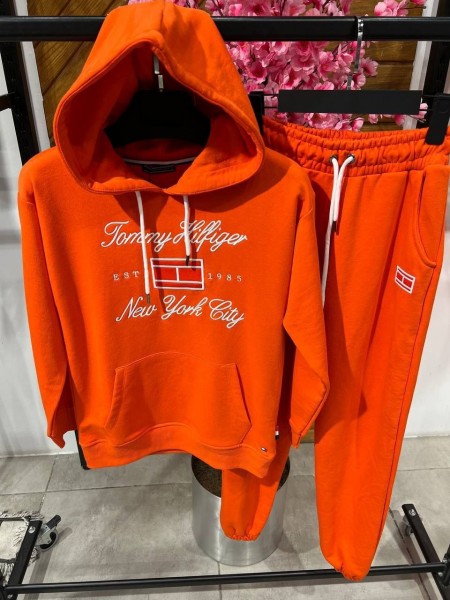 Женский Костюм Tommy Hilfiger