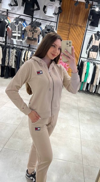 Женский Костюм Tommy Hilfiger