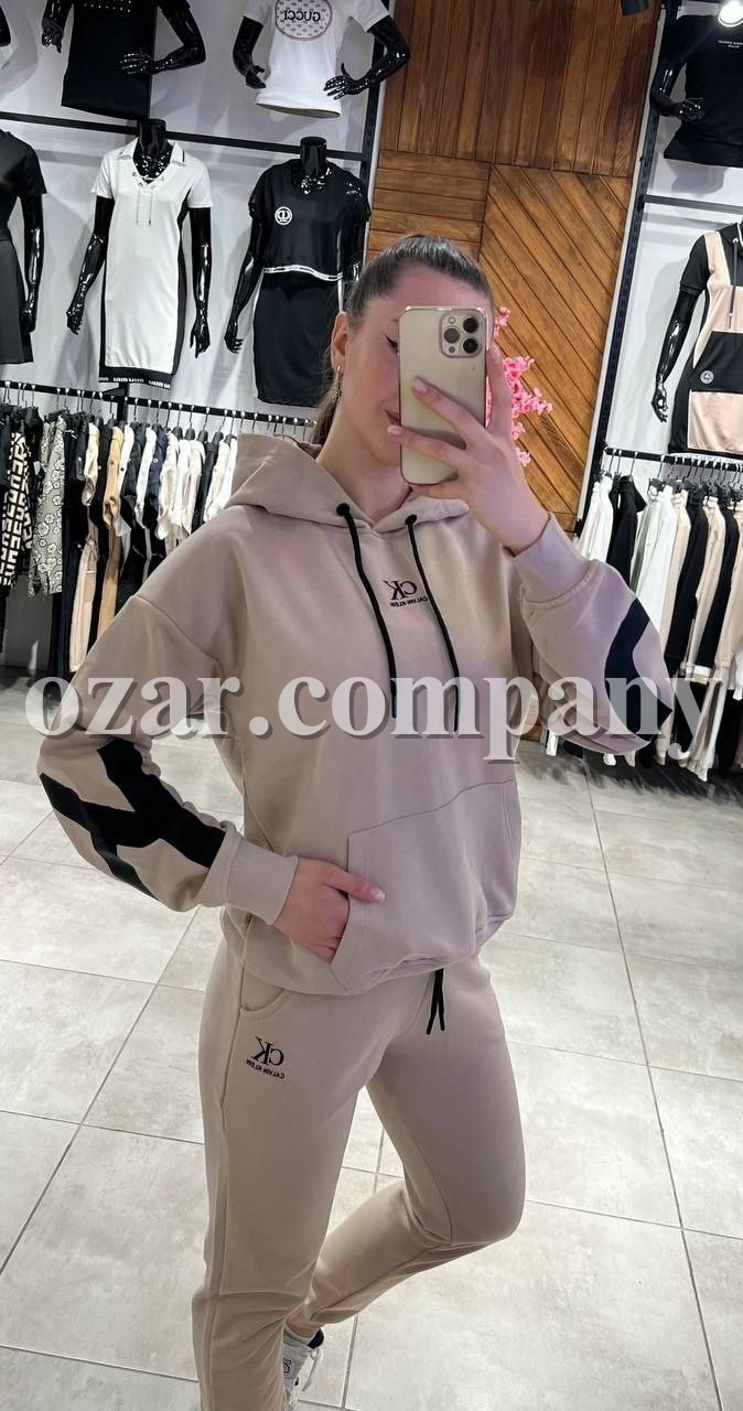Женский Костюм Calvin Klein