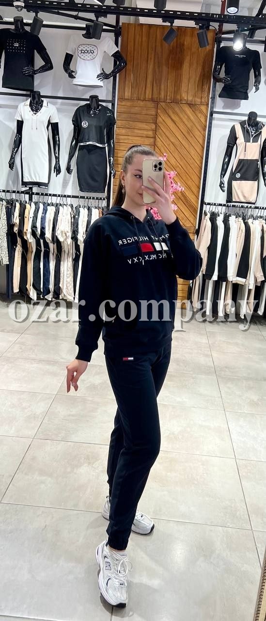 Женский Костюм Tommy Hilfiger