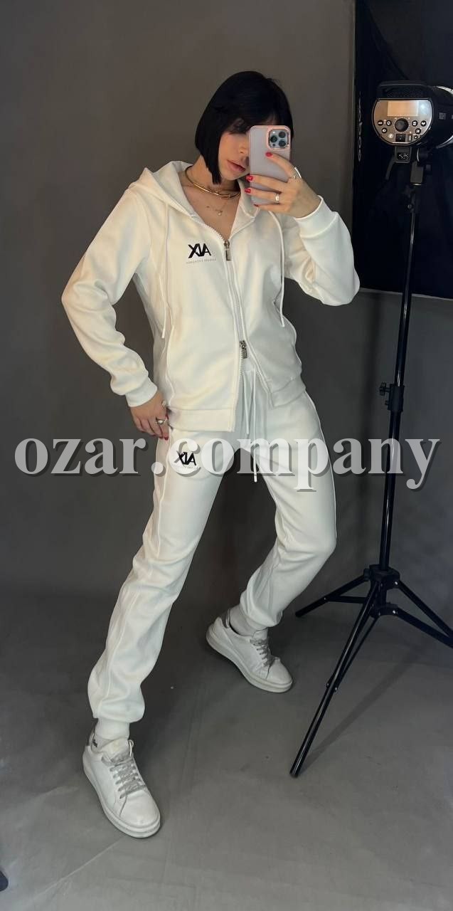 Женский Костюм Armani Exchange