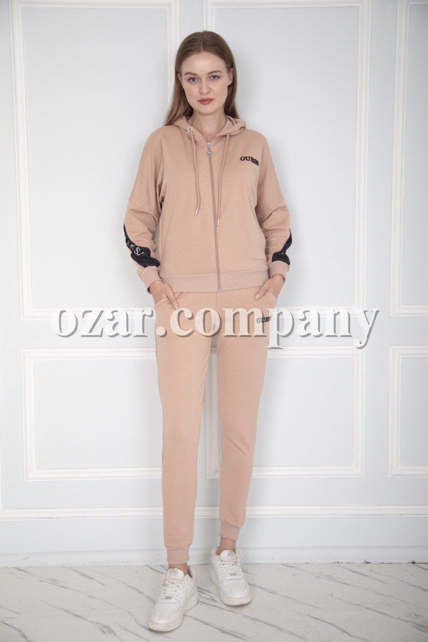Женский Костюм Guess