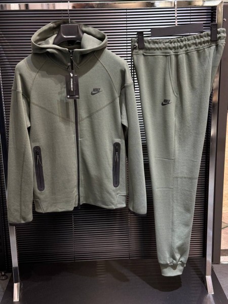 Мужской Спортивный Костюм Nike
