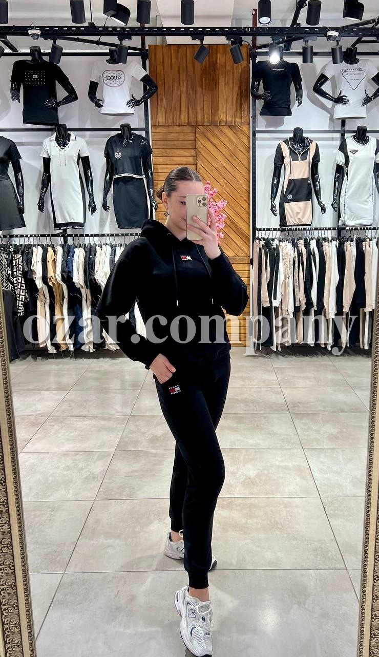 Женский Костюм Tommy Hilfiger