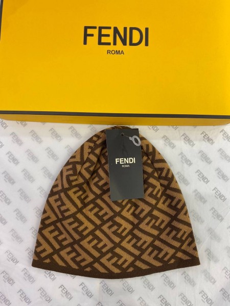 Мужская Шапка Fendi