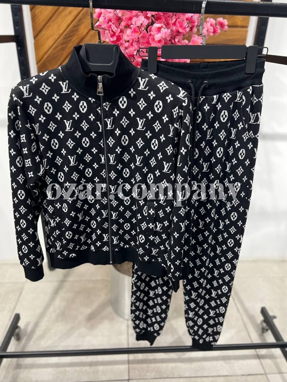 Женский Костюм Louis Vuitton