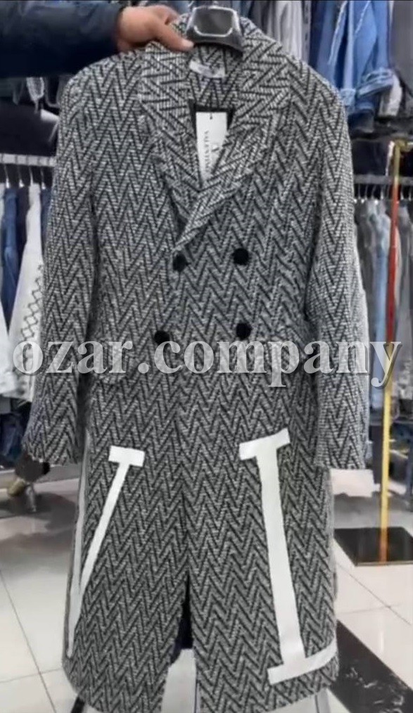 Женское Пальто Valentino