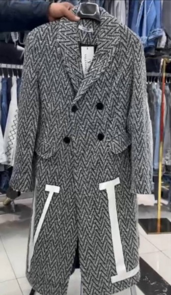Женское Пальто Valentino