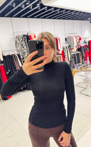 Женский Лонгслив Mira Mia