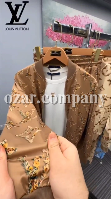 Женский Костюм Louis Vuitton