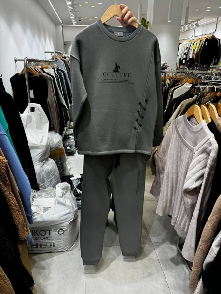 Женский Костюм Trikotto