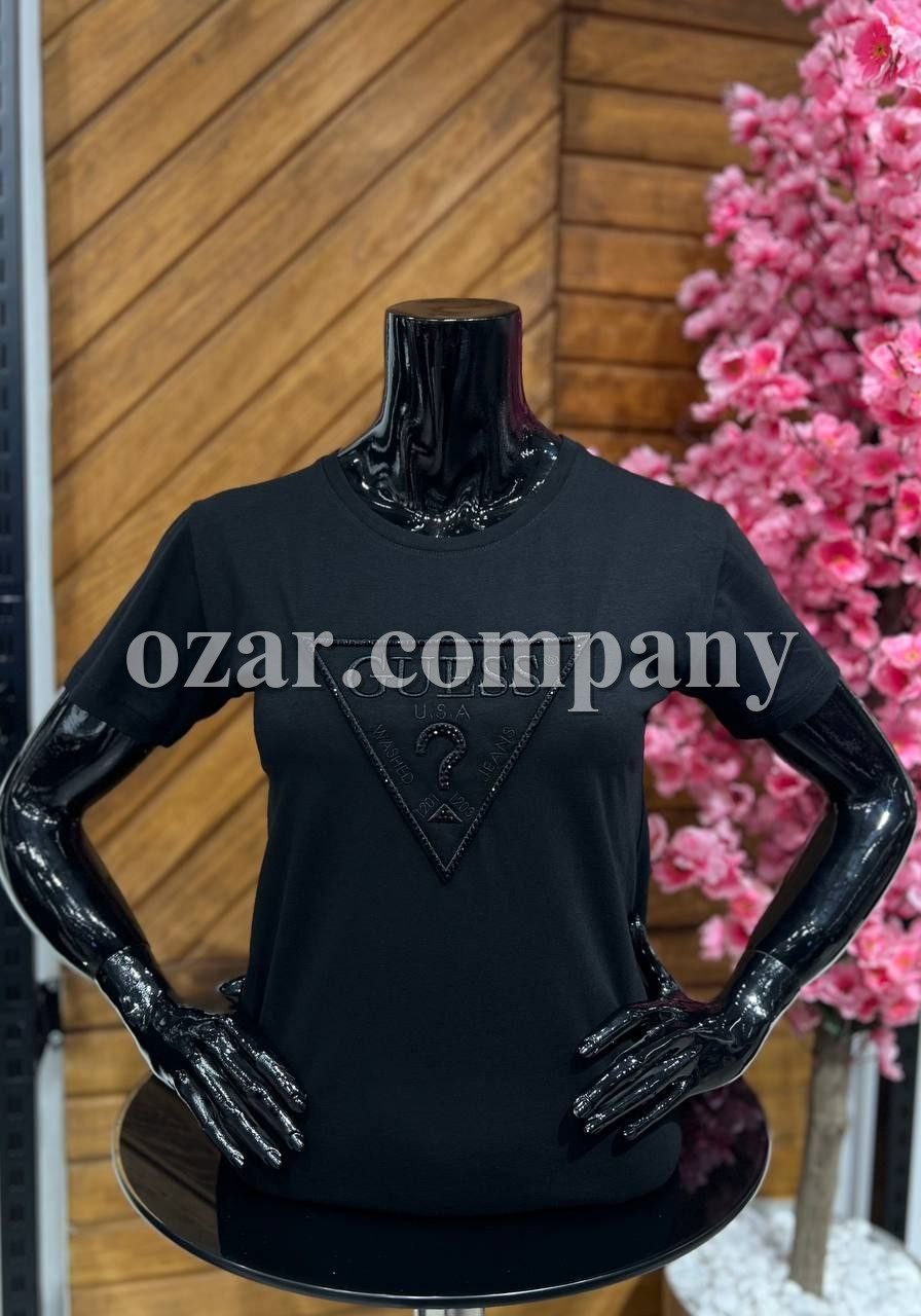 Женская Футболка Guess