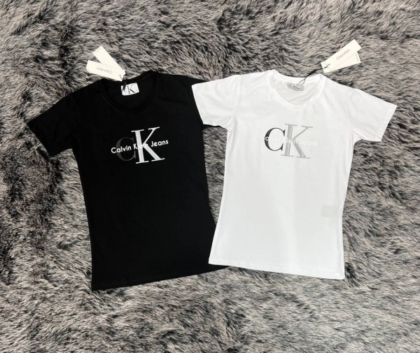 Женская Футболка Calvin Klein