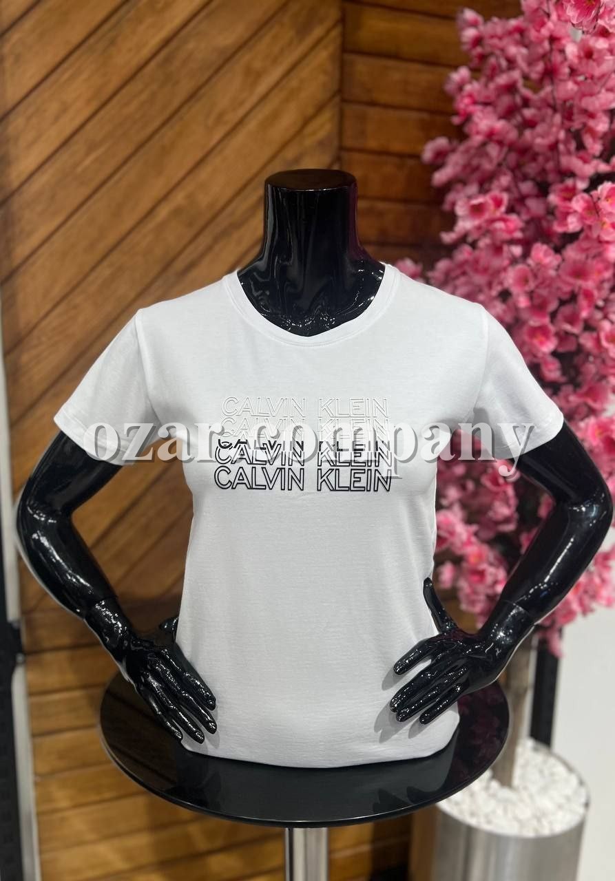 Женская Футболка Calvin Klein