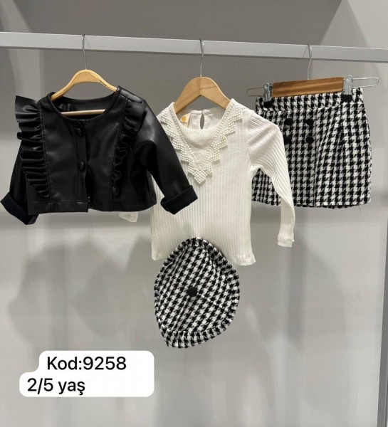Костюм Тройка Для Девочки Via Girls (2-3-4-5лет)