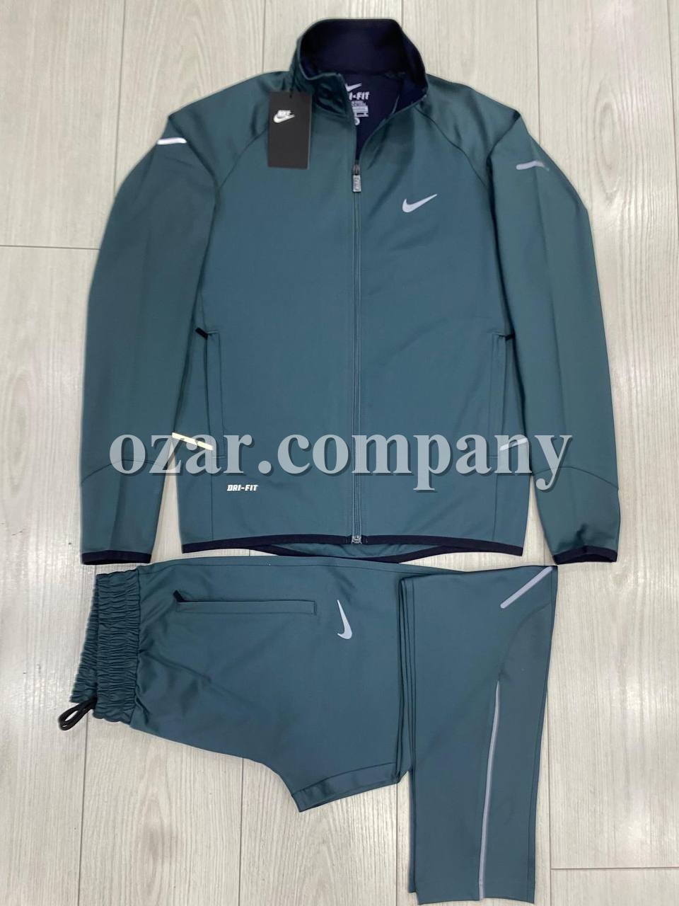Мужской Спортивный Костюм Nike