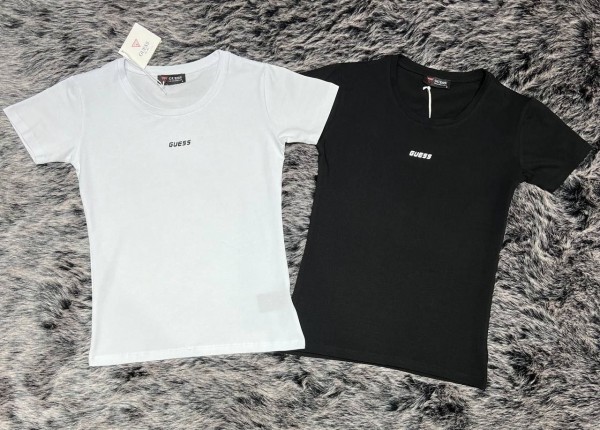 Женская Футболка Guess