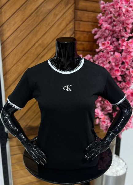Женская Футболка Calvin Klein
