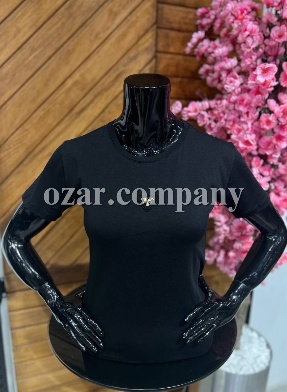 Женская Футболка Prada