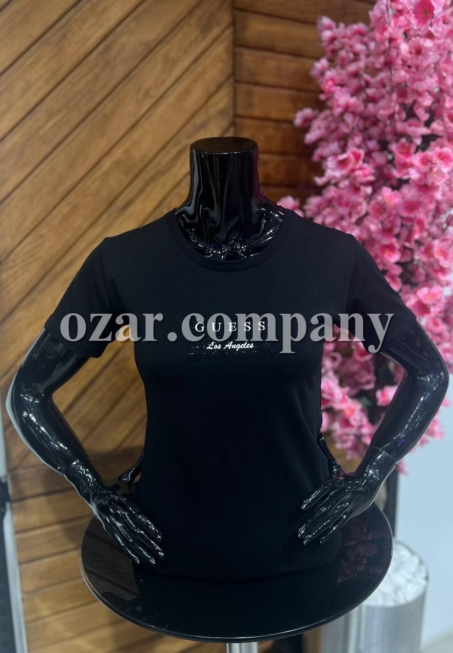 Женская Футболка Guess