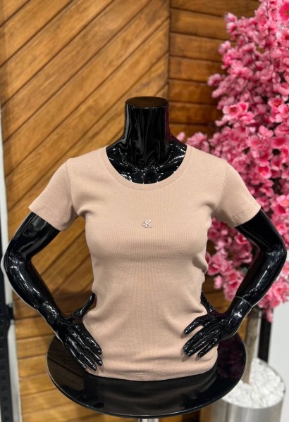Женская Футболка Calvin Klein
