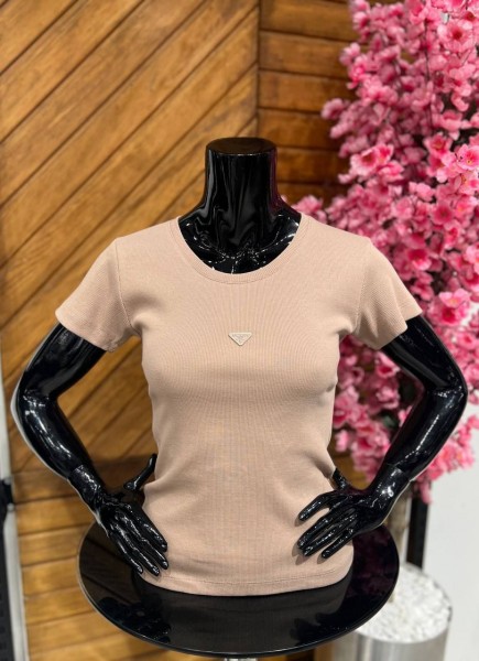 Женская Футболка Prada