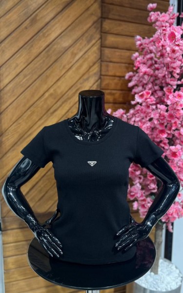Женская Футболка Prada