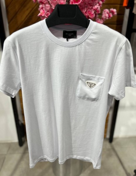 Женская Футболка Prada