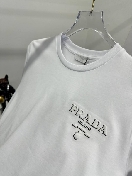 Мужская Футболка Prada