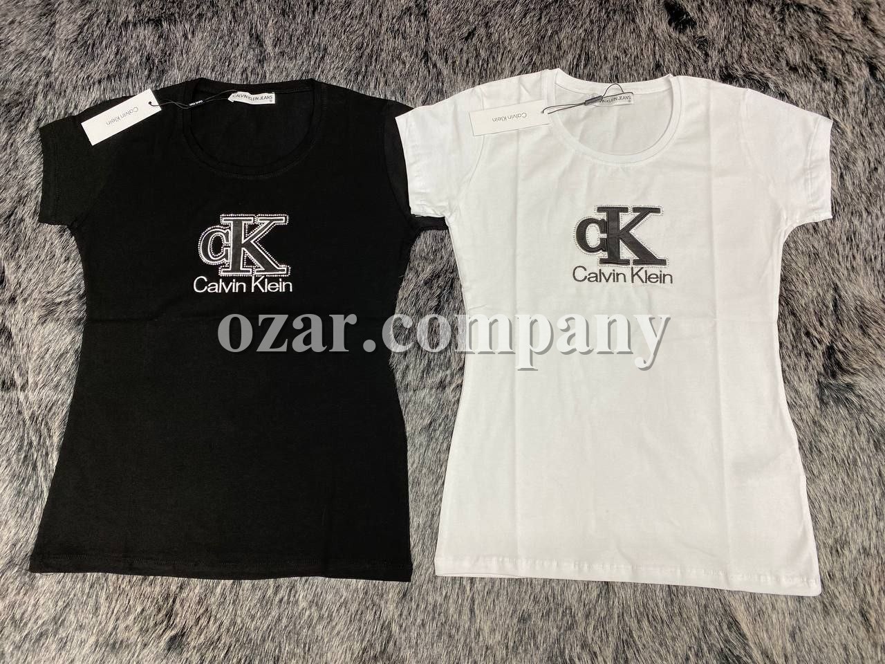 Женская Футболка Calvin Klein