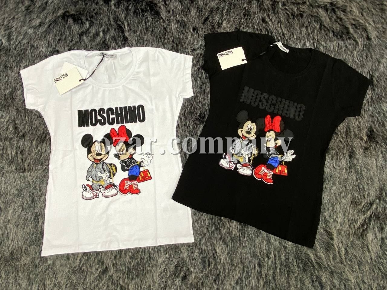 Женская Футболка Moschino