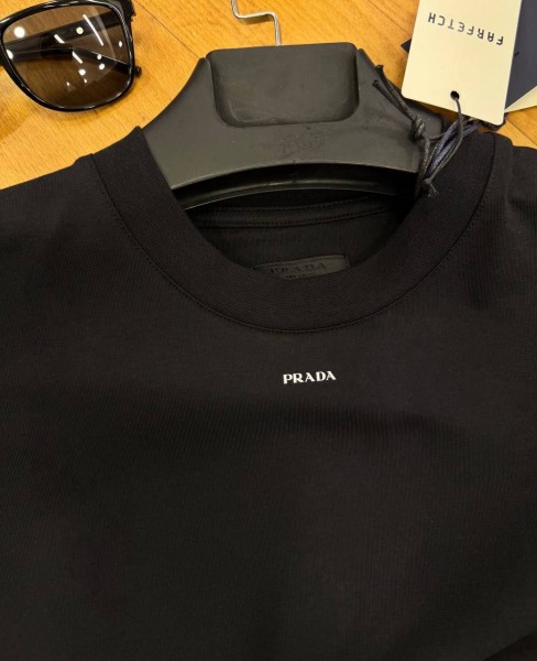 Мужская Футболка Prada