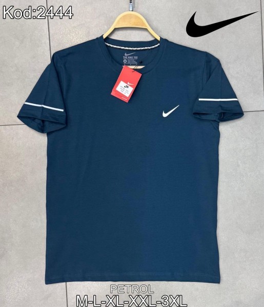 Мужская Футболка Nike