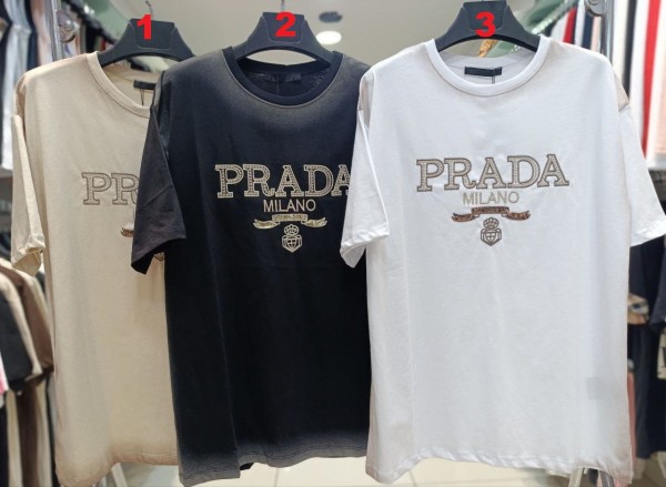 Женская Футболка Prada
