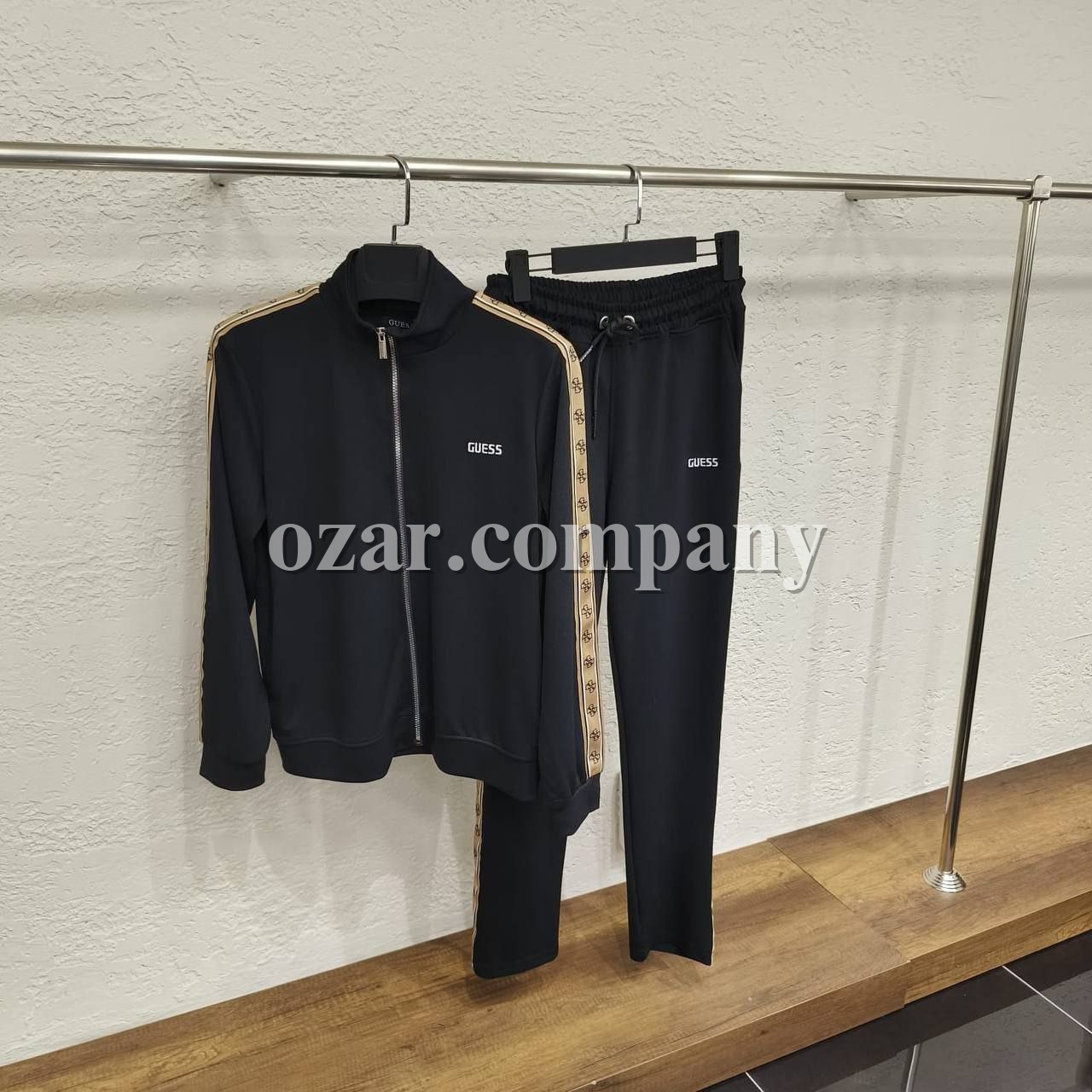 Женский Костюм Guess