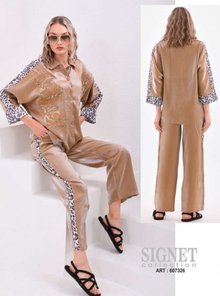 Женский Костюм Signet 