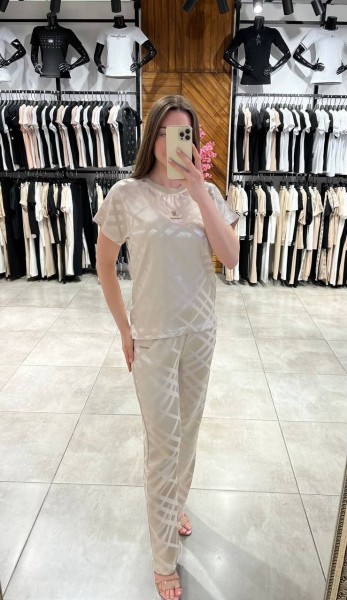 Женский Koмплект Burberry