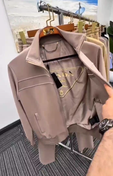 Мужской Костюм Prada