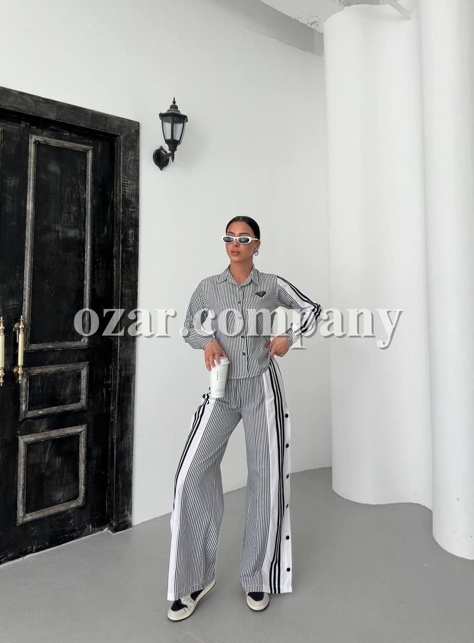 Женский Костюм Prada