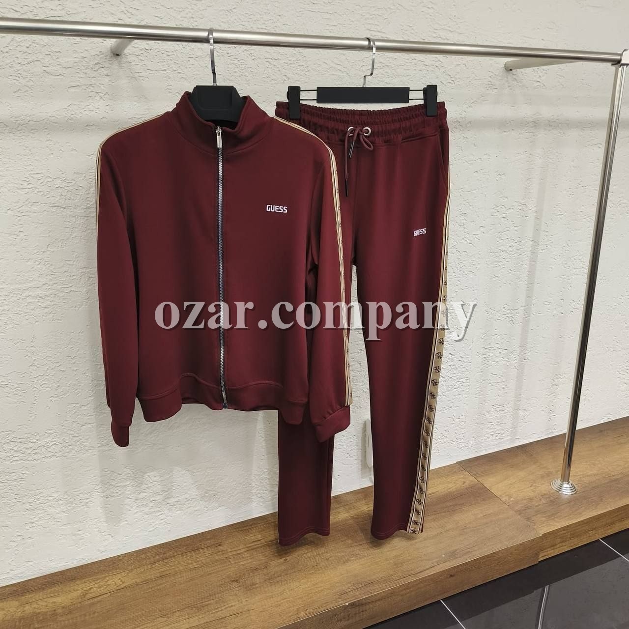 Женский Костюм Guess