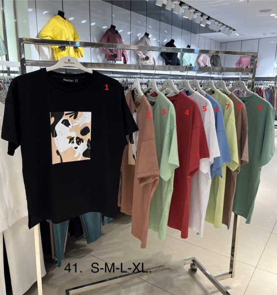 Женская Футболка New Color